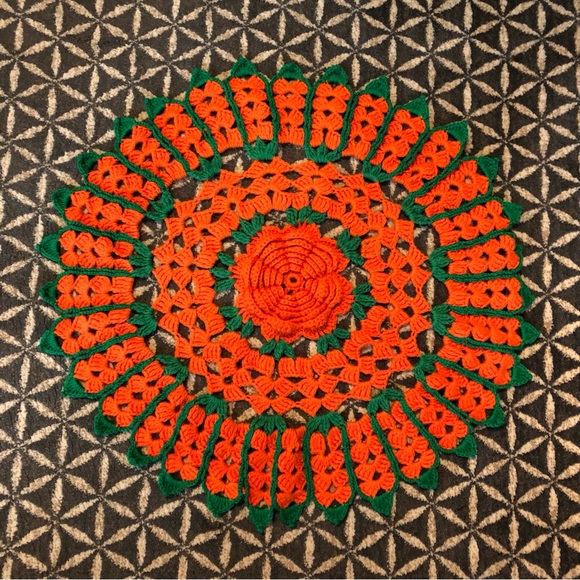 70's XL Orange/Green Large Couch Protector - Handmade Doilie - Furniture Cover - Picture 9 of 10
